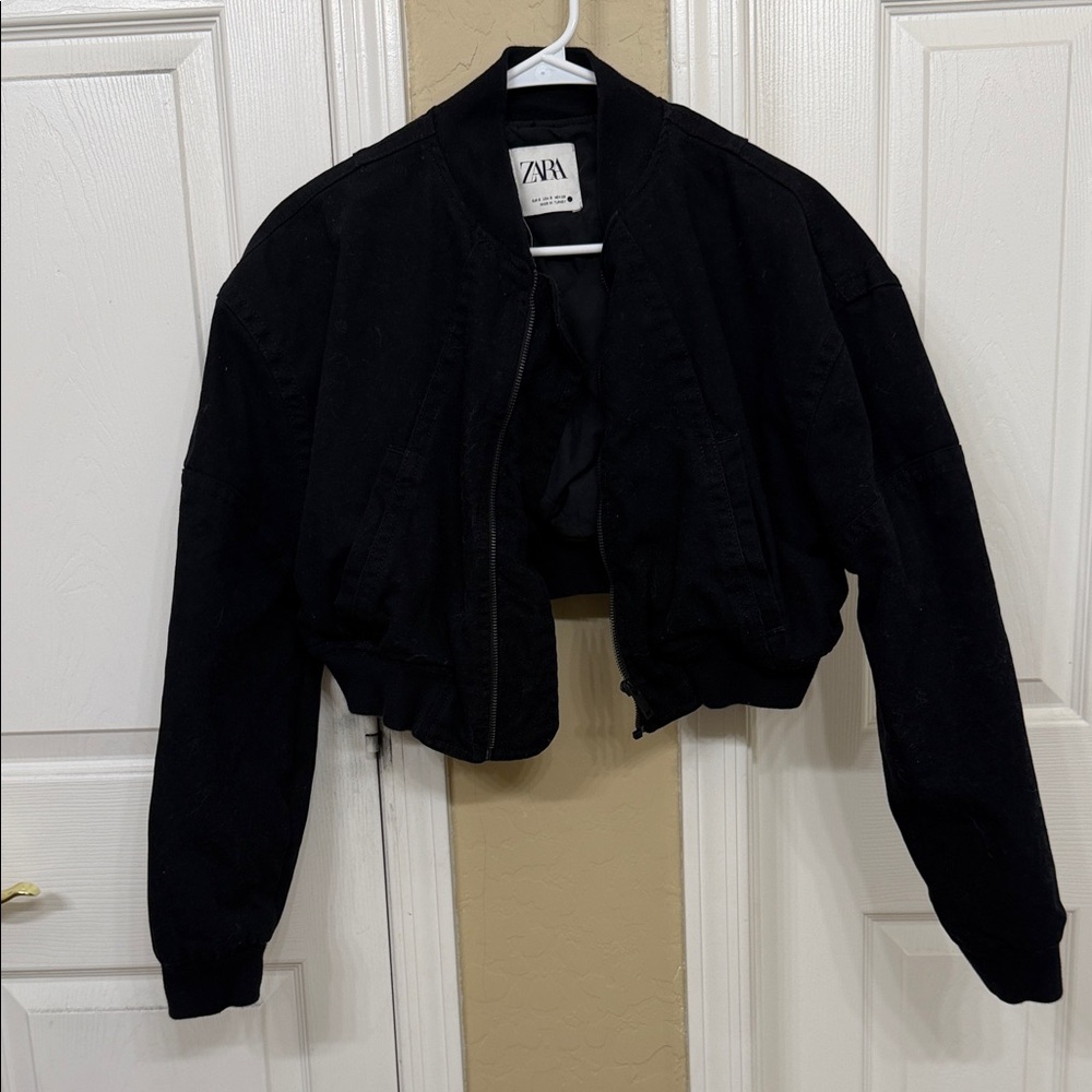 ZARA Black Cropped Bomber Jacket with Ribbed Hem